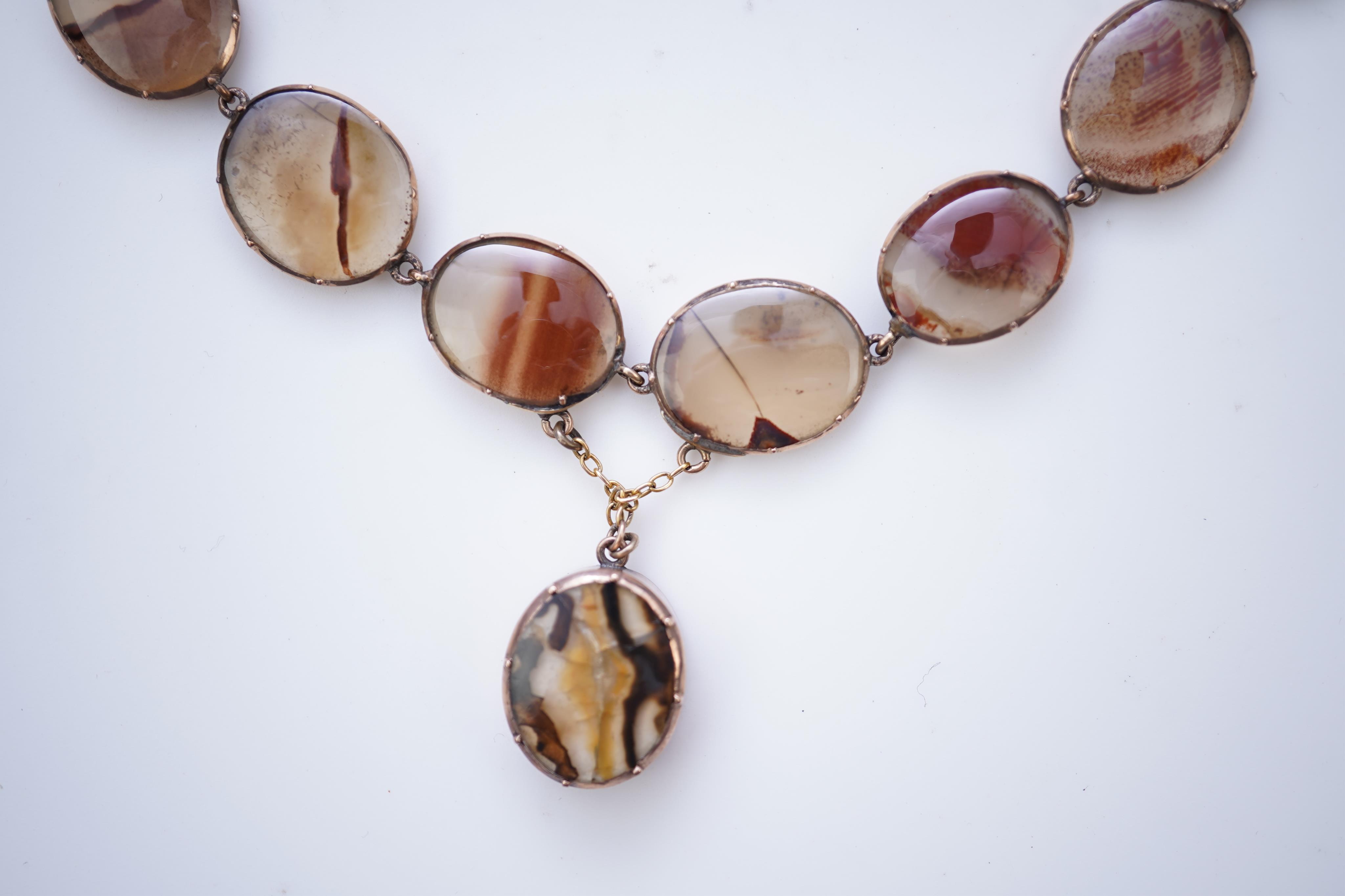A Georgian agate necklace, early 19th century and later